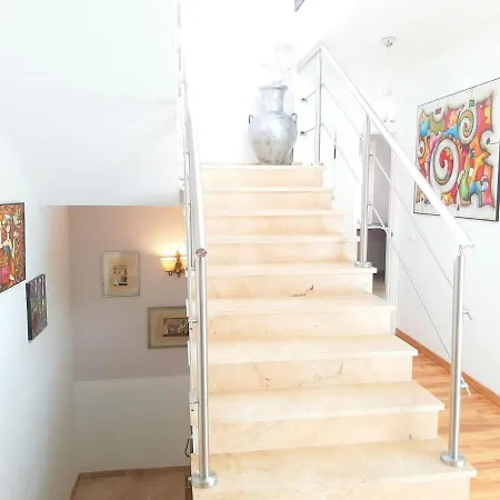 La Casa De La Pintora De Cazorla,ideal Familias Y Grupos Grandes Feriehus